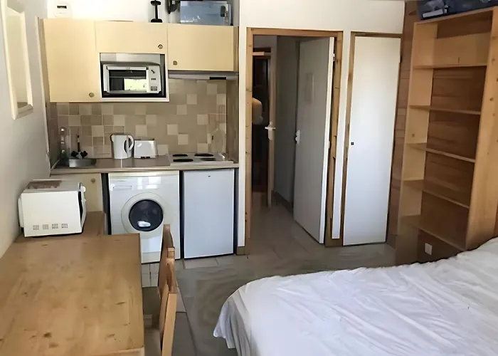 In And Out Studio, Sleeps 2-3 * Куршевель